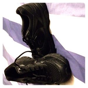 Propet shoes